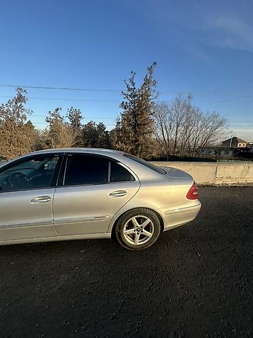 Mercedes-Benz: Mercedes-Benz E-Class: 2004 г., Седан — 3
