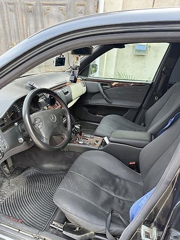 avtomobil kompressor ustasi: Mercedes-Benz E 220: 2.2 l | 2001 il Sedan — 3