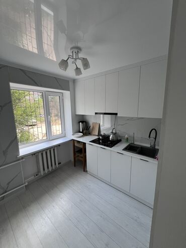 планировка дома: 1 комната, 70 м², Элитка, 3 этаж, Евроремонт