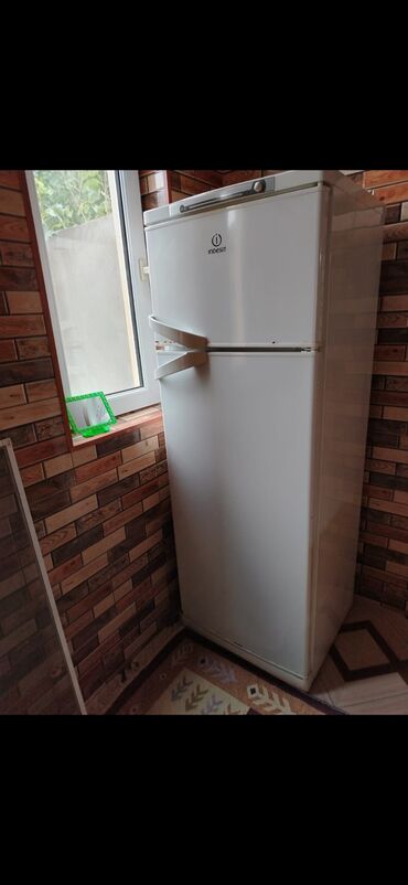 индезит 5 кг: Б/у 2 двери Indesit Холодильник Продажа, цвет - Бежевый