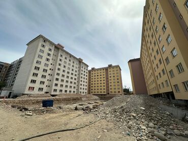 саламат курулуш: 3 комнаты, 83 м², 106 серия улучшенная, 5 этаж, ПСО (под самоотделку)