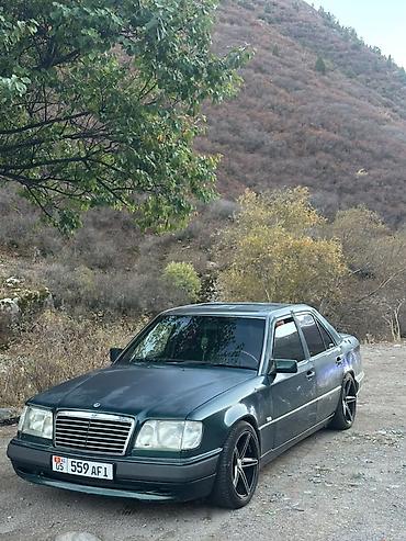 Продажа авто: Mercedes-Benz W124: 1995 г., 3.2 л, Автомат, Бензин, Седан — 4