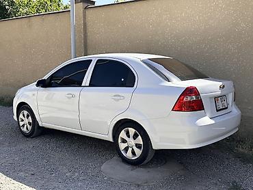 Транспорт: Chevrolet Aveo: 2021 г., 1.5 л, Механика, Бензин, Седан — 2