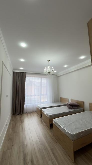 Продажа коттеджей и домов: 2 комнаты, 84 м², 15 соток, Бишкек, Собственник — 11