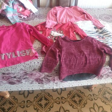 Majice: Okrugli izrez, Dug rukav — 12