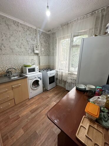 бишкек продаю дом село дордой 2: 3 комнаты, 58 м², 104 серия, 1 этаж, Старый ремонт