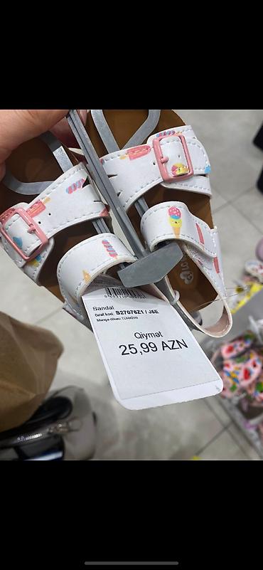 sadə seplər: Rəng - Ağ Basanojkalar, Ölçü: 21, Qız üçün — 5