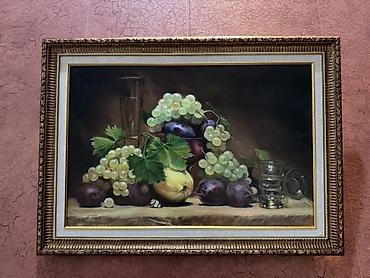 pul sekli: Yağlı boya natura-mort tablo - Mövzu: klassik natura-mort – ağ üzüm — 1