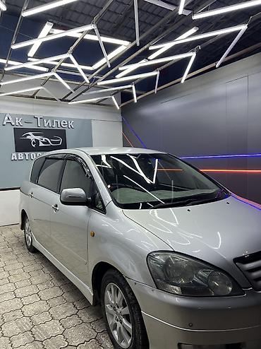 Toyota: Toyota Ipsum: 2003 г., 2.4 л, Автомат, Бензин, Минивэн — 10