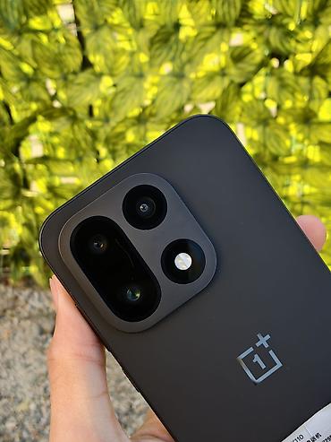 one plus 3: OnePlus 15, Новый, 512 ГБ, цвет - Черный, 1 SIM, 2 SIM — 9