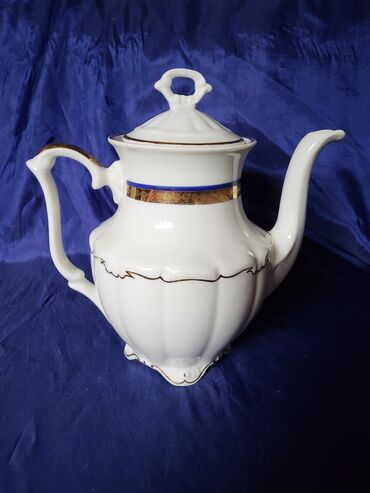 Čajnici: Bokal nov Walbrych Maria Theresa Poljska iz 60-ih. Bokal je — 6