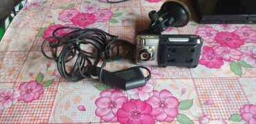 Видеорегистраторы: Видеорегистратор рабочий 2000 сом,монитор с небольшим дефектом 500 — 1