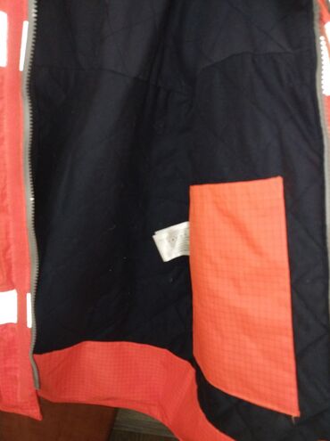 Digər kişi geyimləri: Uniforma. Kutka.az işlenmiş.sökuyu yoxdur.(Razmer:M-48)Qalındı. Su — 16