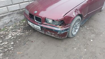 BMW: BMW 3 series: 1992 г., 1.8 л, Механика, Бензин