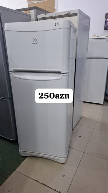 Paltaryuyan maşınlar: Indesit iki qapılı soyuducu - Brend: Indesit - Tip: İki kamerali