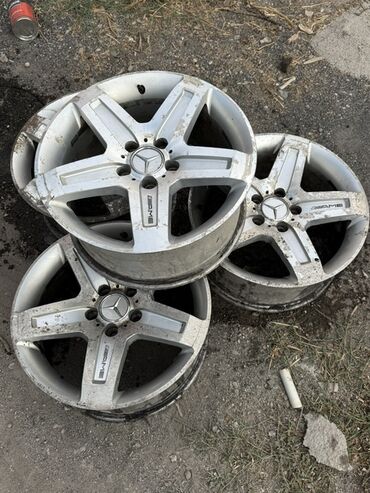 колпак на ниссан: Литые Диски R 17 AMG, Комплект, отверстий - 5