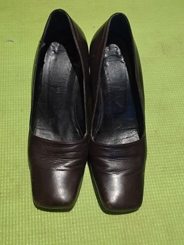 женская обувь размер 38: Туфли 38.5, цвет - Коричневый