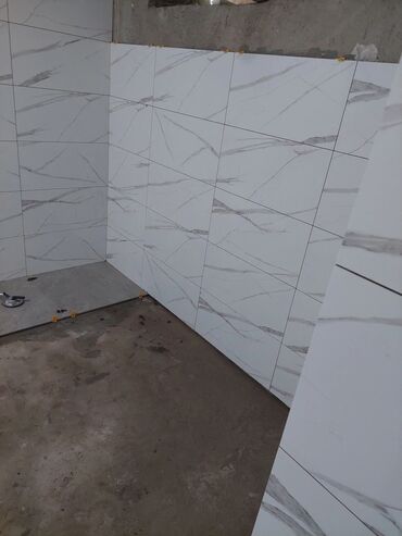 Укладка плитки: Подготовка стен для укладки, Подготовка стен для грунтовки, Резка плитки | Стеклянная плитка, Керамическая плитка, Керамогранитая плитка | Вертикальная укладка, Диагональная укладка, Горизонтальная укладка Больше 6 лет опыта — 7