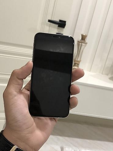 iphone x bu: IPhone X, 64 GB, Gümüşü, Face ID — 4