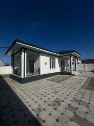 Продажа домов: Дом, 196 м², 6 комнат, Агентство недвижимости, Дизайнерский ремонт at lalafo.kg — 10 Продажа домов: Дом, 196 м², 6 комнат, Агентство недвижимости, Дизайнерский ремонт — 10