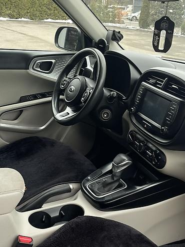 электро машине: Kia Soul: 2019 г., 2 л, Автомат, Бензин, Хэтчбэк — 6
