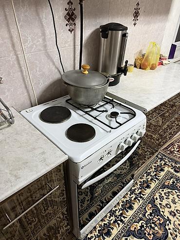 Кухонные гарнитуры: Кухонный гарнитур с вытяжкой и варочно‑духовым блоком - Комплектация — 4