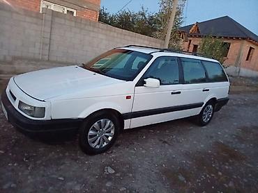 Volkswagen Passat: 1993 г., 1.8 л, Механика, Газ, Универсал at lalafo.kg Volkswagen Passat: 1993 г., 1.8 л, Механика, Газ, Универсал