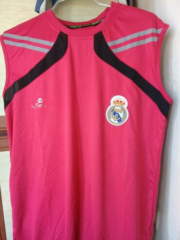 Рубашки: Qısa qol qolsuz köynek futbolka yarımka mayka Real Madrid tezedi