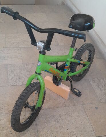 детский велосипед для мальчика от 4 лет: Срочно продаётся велик, в отличном состояние. Размер 14 ×2.4(64-254)