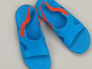 buty letnie sportowe dla dzieci: Slippers 34, Used