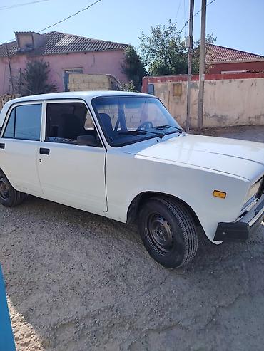opel vectra b: VAZ 2107 sedan – ağ rəng, 4 qapı. Texniki və xarici xüsusiyyətlər: - — 3