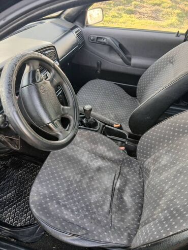 Volkswagen: Volkswagen Passat: 1994 г., 1.8 л, Механика, Универсал at lalafo.kg — 6 Volkswagen: Volkswagen Passat: 1994 г., 1.8 л, Механика, Универсал — 6