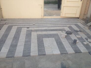 Tamet: Müxtəlif çalarlarda olan beton plitələrdən hazırlanmış səki örtüyü -da lalafo.az — 15 Tamet: Müxtəlif çalarlarda olan beton plitələrdən hazırlanmış səki örtüyü — 15