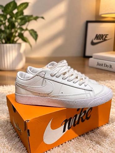 кросовки зимние: Мужские кроссовки, 41, Nike, Б/у, цвет - Белый, Самовывоз — 1
