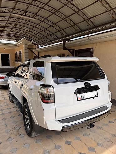 4runner: Toyota 4Runner: 2022 г., 4 л, Автомат, Бензин, Внедорожник — 3