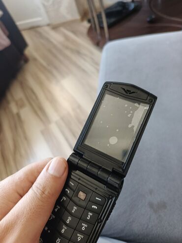 телефон fly ezzy 9: Vertu Aster, < 2 ГБ, цвет - Черный, Кнопочный