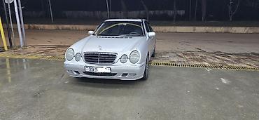 lexus ct 200: Mercedes-Benz E 320: 3.2 l | 2001 il Sedan — 8