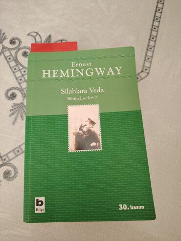 продам стеклянные банки бишкек: Hemiqvay çox gözəl maraqlı kitabdır 15 azn türk dilindədir