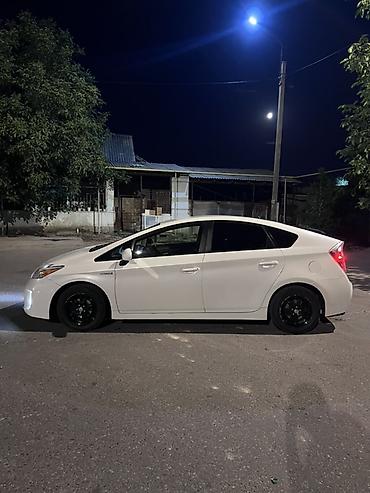 g comp: Toyota Prius: 2015 г., 1.8 л, Робот, Гибрид, Хэтчбэк — 3