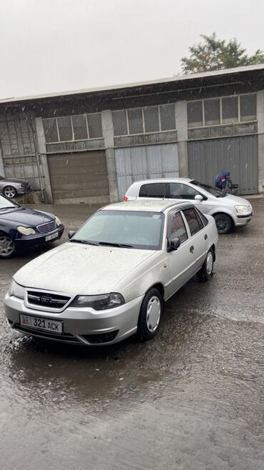 купить экскаватор погрузчик бу: Daewoo Nexia: 2010 г., 1.6 л, Механика, Бензин, Седан