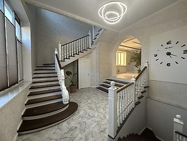 Долгосрочная аренда домов: 210 м², 5 комнат — 4