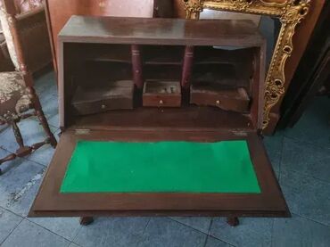 Stilski radni stolovi: Odlicno stanje Visina 100 cm Sirina 80 cm Dubina45 cm — 7