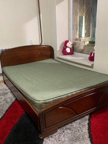 бек мебель: Продается б/у двухспальный кровать Длина: 2 метр Ширина:1.30 С