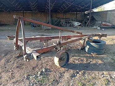 Другие плуги: Отвальный плуг навесной, многокорпусный - Конструкция: рама из — 3
