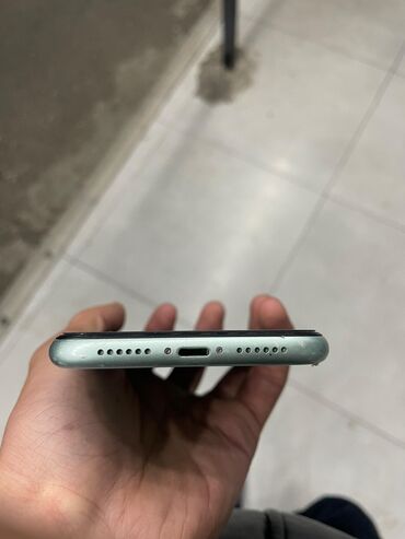 iphone x dubai: IPhone 11, Yaşıl, Face ID