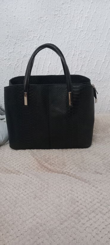 bogner torbe: Shoulder bag, Material: Leather