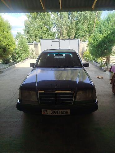 Унаа сатуу: Mercedes-Benz E-Class: 1994 г., 2.2 л, Кол менен иштөөчү, Бензин, Седан — 1