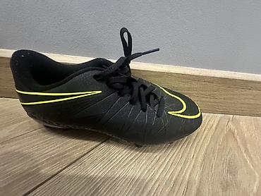 nike react: Футбольные бутсы Nike (черные с неоново‑желтыми элементами) Размер — 4