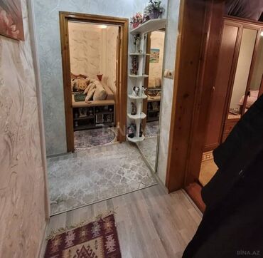 lalafo evlerin satışı göyçay: Gəncə, 3 otaqlı, Köhnə tikili, 75 kv. m