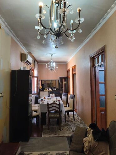 Həyət evləri və villaların satışı: 10 otaq, 200 kv. m, Orta təmir